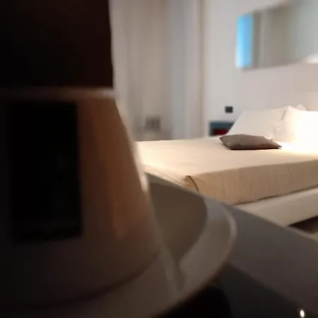Blue Shades Hotel Piza