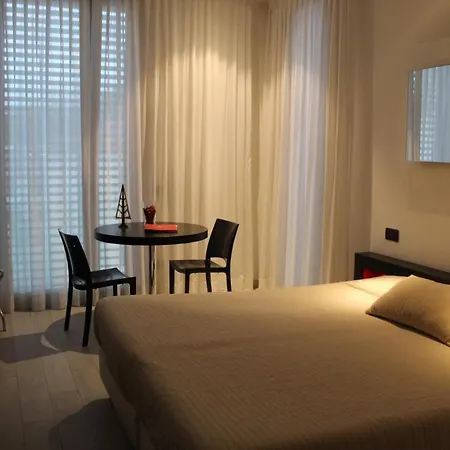 Blue Shades Hotel 4*